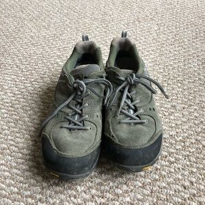 Asolo Women’s Hiking Shoes 9.5